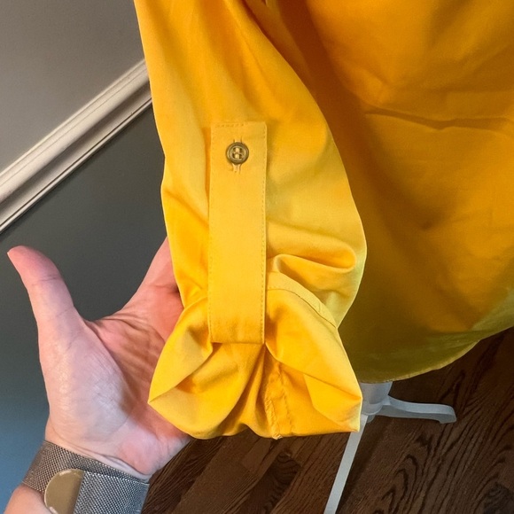 Buckhead Betties Yellow Blouse – Size Medium - Picture 3 of 7